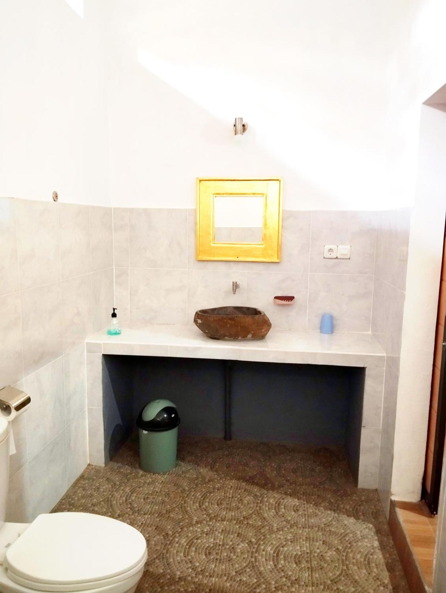 Tunjung Guest House Lovina Beach Pabean Buleleng Eksteriør billede